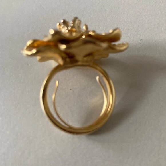 Vintage KENNETH JAY LANE Adjustable FLOWER GOLD TONE statement RING sz 7 - Picture 2 of 7